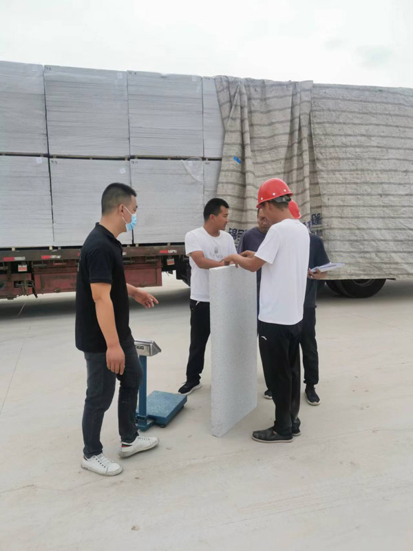 塑化板驗貨現場